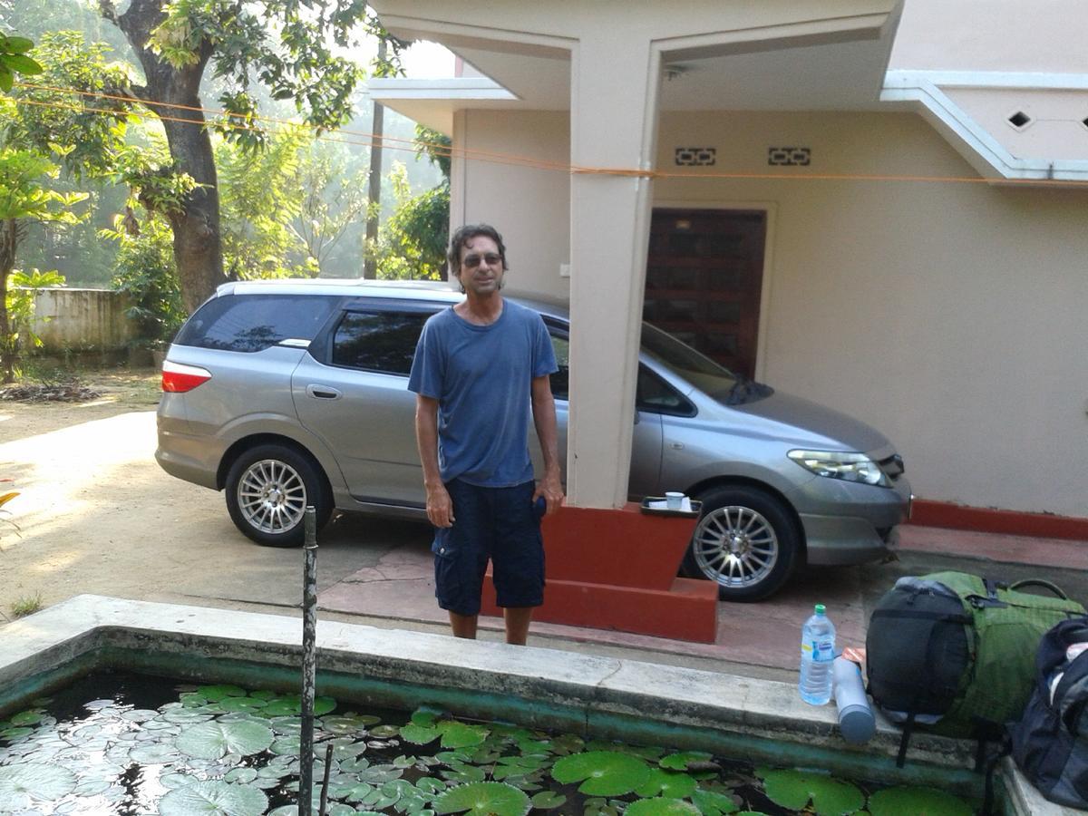Luxman Guest House โปลอนนารูวา ภายนอก รูปภาพ